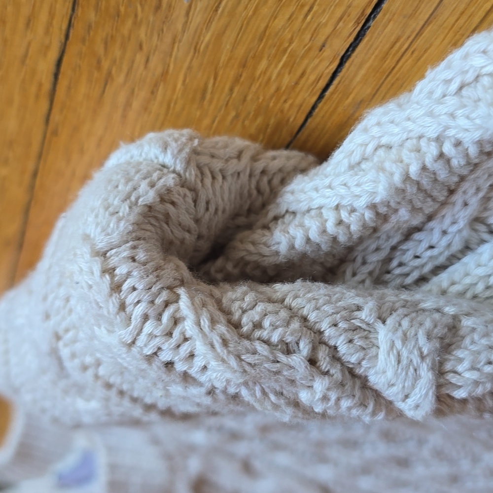 Evereve Alexis Strong Shoulder Cable Pullover Sweater, Cream, EUC, Women's XS - Picture 6 of 14